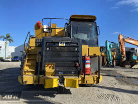 2011 Caterpillar 773G Service Truck  - picture0' - Click to enlarge