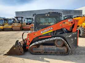 KUBOTA SVL65 TRACK LOADER WITH LOW 362 HOURS AND4 IN 1 BUCKET - picture0' - Click to enlarge