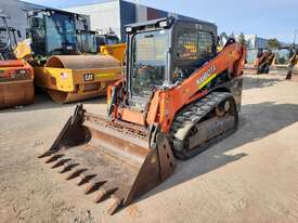 KUBOTA SVL65 TRACK LOADER WITH LOW 362 HOURS AND4 IN 1 BUCKET - picture1' - Click to enlarge