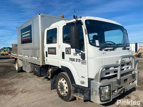 2009 Isuzu FTR900 Crew