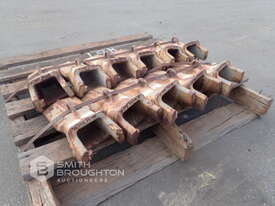 PALLET COMPRISING OF VOLVO BUCKET TEETH (UNUSED) - picture0' - Click to enlarge