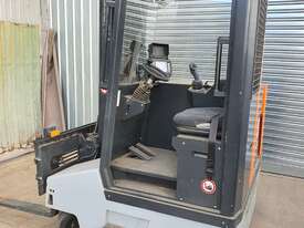 Almost New Hubtex Flux 30 Multidirectional Electric Side Loader - picture1' - Click to enlarge