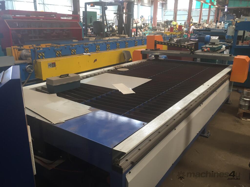 Used Austral Plasma Cutter 3 0m x 1 5m EX DEMO machine CNC Plasma