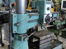 Bergonzi LP 1250 Radial Arm Drilling Machine - picture1' - Click to enlarge