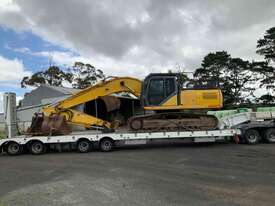 Sumitomo SH300-5 Excavator  - picture0' - Click to enlarge