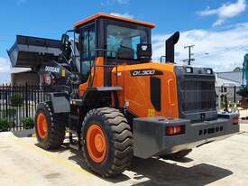 Doosan DL300 Loader 1.8cub Bucket - picture0' - Click to enlarge