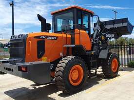 Doosan DL300 Loader 1.8cub Bucket - picture1' - Click to enlarge