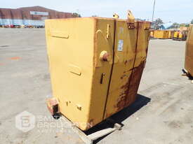 CATERPILLAR 785 FUEL TANK - picture0' - Click to enlarge