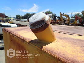 CATERPILLAR 785 FUEL TANK - picture2' - Click to enlarge