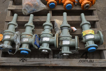 FARRIS 26FB10L-120 1330 KPAG PRESSURE RELIEF VALVE 1-1/2F2 -   - Grey