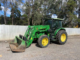 John Deere 5620 FWA/4WD Tractor - picture0' - Click to enlarge