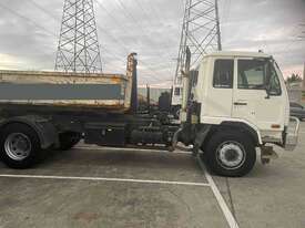 Nissan UD PK245 Hooklift Truck - picture0' - Click to enlarge