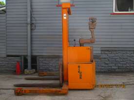 Big Joe Walkie Stacker 1 ton Container Mast #1698 - picture0' - Click to enlarge