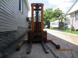 Big Joe Walkie Stacker 1 ton Container Mast #1698 - picture1' - Click to enlarge