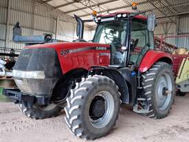 Case IH Magnum 220 CVT Tractor - picture0' - Click to enlarge