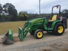 John Deere 3320 4WD Tractor - picture0' - Click to enlarge