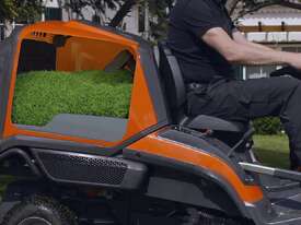 HUSQVARNA RC 320Ts AWD with 103cm Combi Deck - picture0' - Click to enlarge