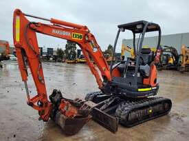 2018 KUBOTA U25 2.6T MINI-EXCAVATOR WITH HYDRAULIC HITCH, BUCKETS AND LOW 1108HRS - picture0' - Click to enlarge