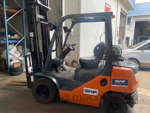 Toyota Forklift 8 Series