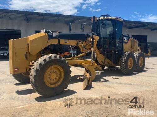 2011 Caterpillar 12M