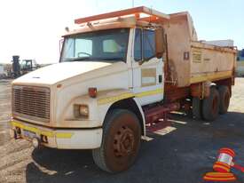 MERCEDES BENZ FREIGHTLINER FL80 TIPPER - picture0' - Click to enlarge