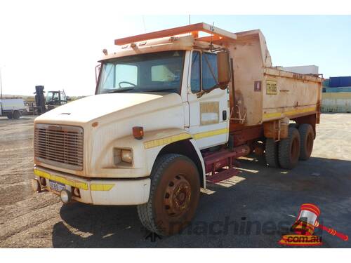 MERCEDES BENZ FREIGHTLINER FL80 TIPPER