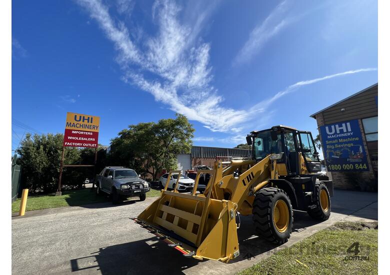 UHI 114HP LG825 2.5T  Load Capacity Wheel Loader