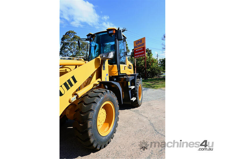 UHI 114HP LG825 2.5T  Load Capacity Wheel Loader