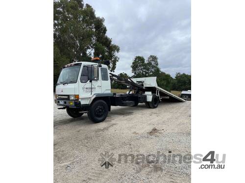 Tilt tray/slide truck, good working condition.