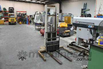 Crown 15BS64A Walkie Stacker Forklift Crown 15BS64A Walkie Stacker Forklift