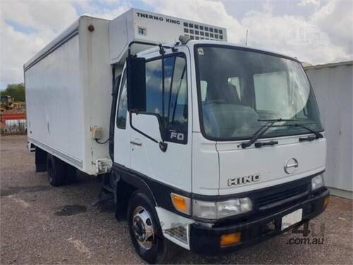 1997 HINO FD2J REFRIGERATED TRUCK