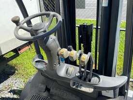 Crown C5 Forklift - picture2' - Click to enlarge