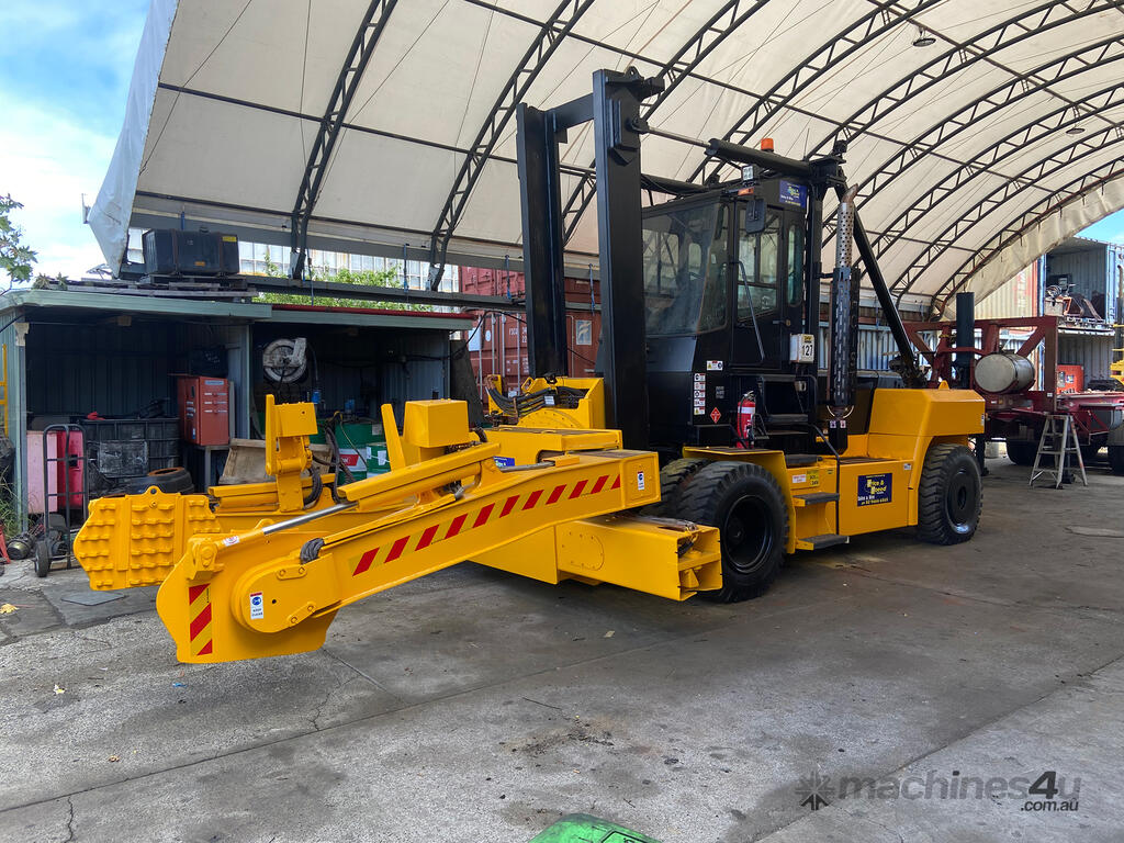 Hire Hoist Lift Trucks Hoist Tyre Handler Sydney Forklifts PS127