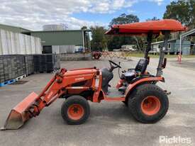 2010 Kubota B2920 Tractor / Loader - picture1' - Click to enlarge