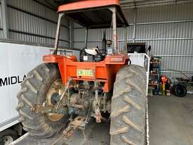 Kubota M8950 Utility Tractors - picture1' - Click to enlarge