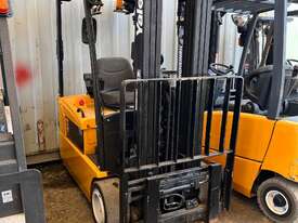 Refurbished electric forklift - picture0' - Click to enlarge