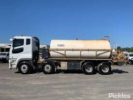 2011 Mitsubishi Fuso FS Water Tanker (Day Cab) - picture2' - Click to enlarge