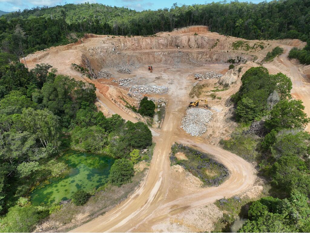 Used FREE HOLD QUARRY FOR SALE NORTH QUEENSLAND Crushing & Screening Plants in MUDGEERABA, QLD