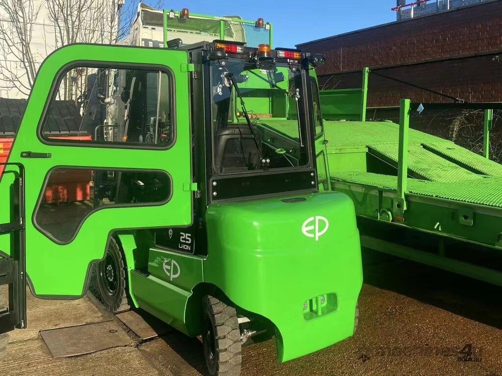 New ep equipment EFL302 Liion Forklift Truck 3 0T Counterbalance