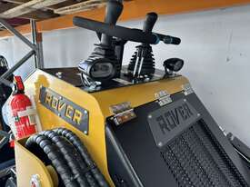 Skid Steer Loader - Tracked - Rover TWH 823 Twin Joysticks, Honda Engine - picture0' - Click to enlarge