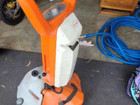 Upright scrubber dryer - picture0' - Click to enlarge