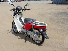 Honda 110 Super CUB - picture2' - Click to enlarge