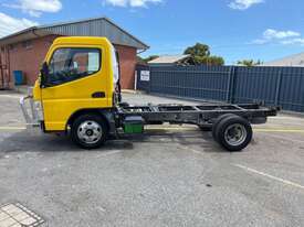 2016 Mitsubishi Fuso Canter L7/800 Cab Chassis Narrow Cab - picture2' - Click to enlarge