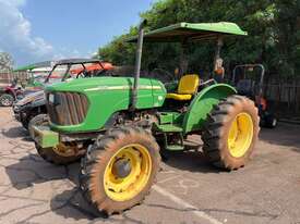 John Deere 5225 Tractor - picture0' - Click to enlarge