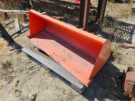 Kubota Loader Bucket - 1340mm - picture0' - Click to enlarge