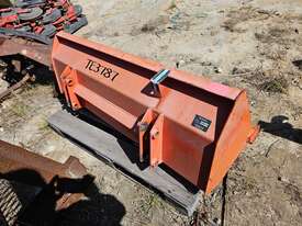 Kubota Loader Bucket - 1340mm - picture2' - Click to enlarge