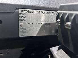 2022 Toyota Hilux SR5 (4x4) Diesel - picture1' - Click to enlarge