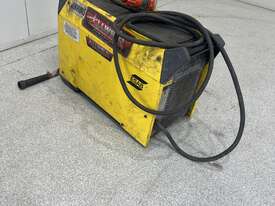 Esab Warrior 500i welder - picture2' - Click to enlarge