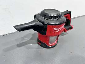 Milwaukee cordless compact vac - picture0' - Click to enlarge