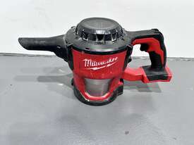Milwaukee cordless compact vac - picture2' - Click to enlarge